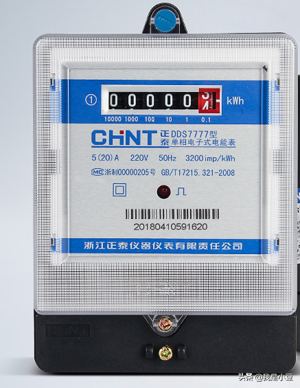 電工必備:?jiǎn)蜗嚯姳斫泳€(xiàn)圖,初學(xué)電工看了都會(huì )接,實(shí)物講解