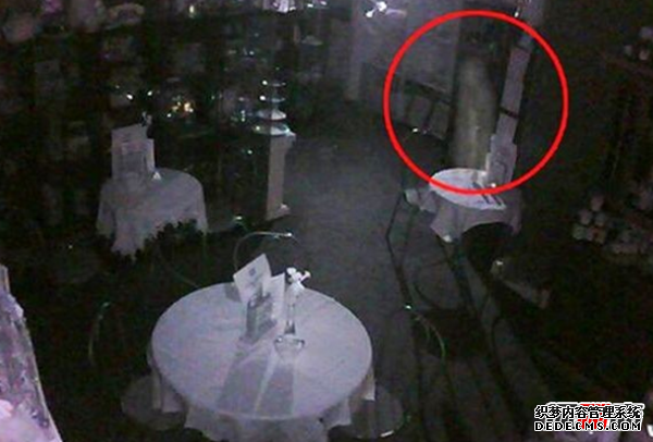 人死后的鬼魂照片?十張嚇死人30萬的照片