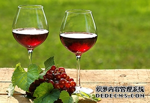 紅葡萄酒