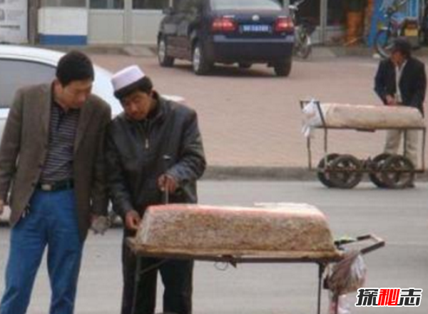 切糕事件是怎么回事?湖南岳陽(yáng)賣出天價(jià)切糕(總價(jià)值16萬(wàn))