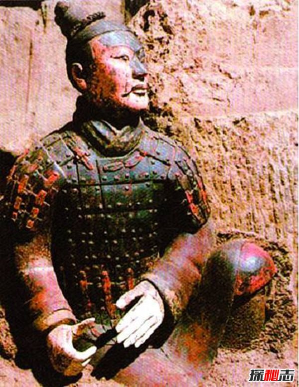 千年巨龍為秦始皇假死,揭秘秦始皇墓為什么不挖(內(nèi)有巨龍)